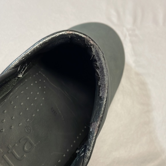 Sanita Women’s Clogs Slip-On Closed Back Leather Upper Size 38 Used PreOwned - Picture 11 of 17